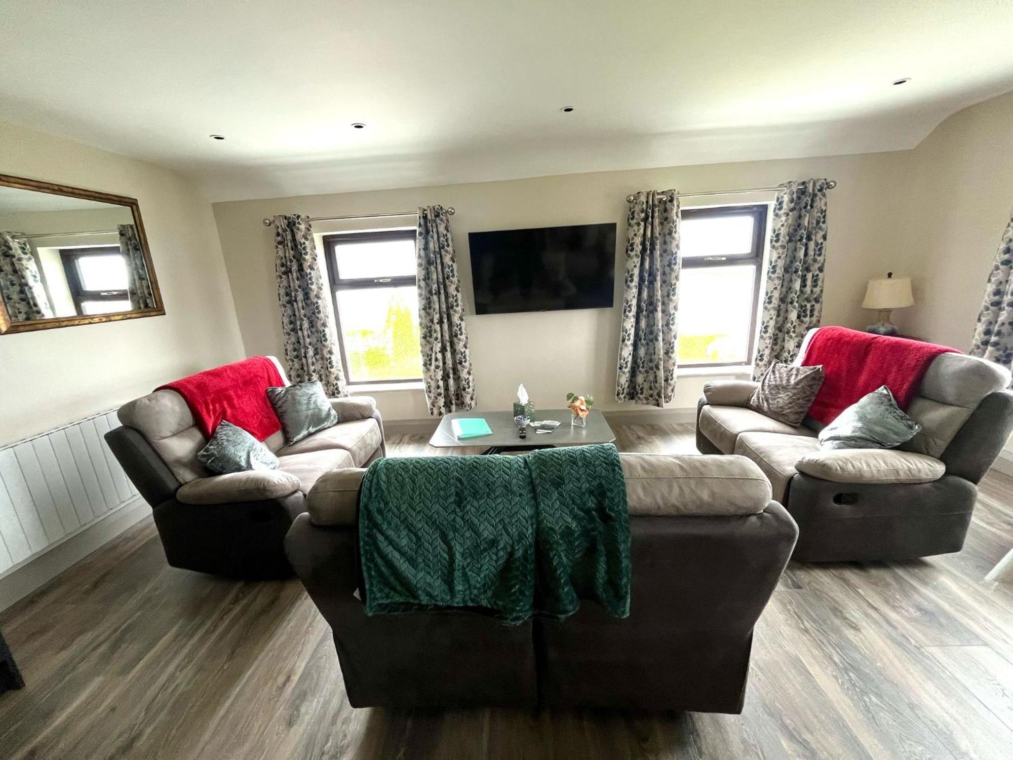 Tigh Fitz Apartments - Inis Mor, Aran Island Екстер'єр фото